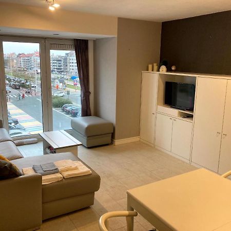 Studio Met Zeezicht Op Heldenplein Knokke-Heist Dış mekan fotoğraf