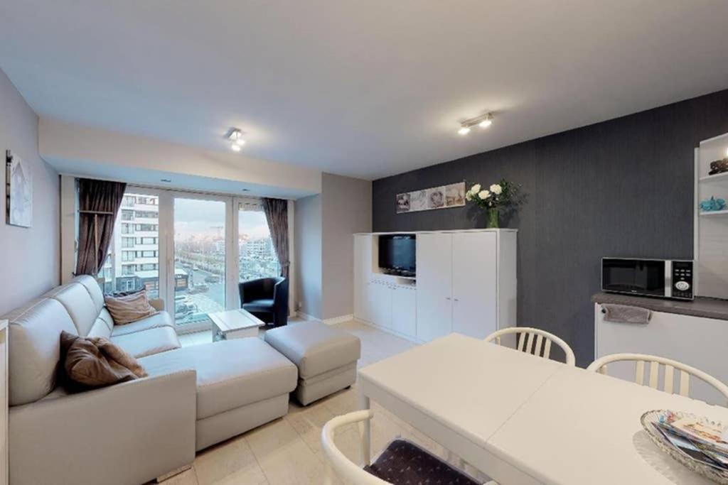 Studio Met Zeezicht Op Heldenplein Knokke-Heist Dış mekan fotoğraf