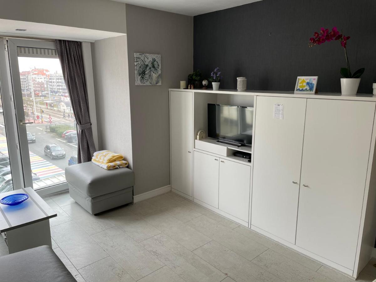 Studio Met Zeezicht Op Heldenplein Knokke-Heist Dış mekan fotoğraf